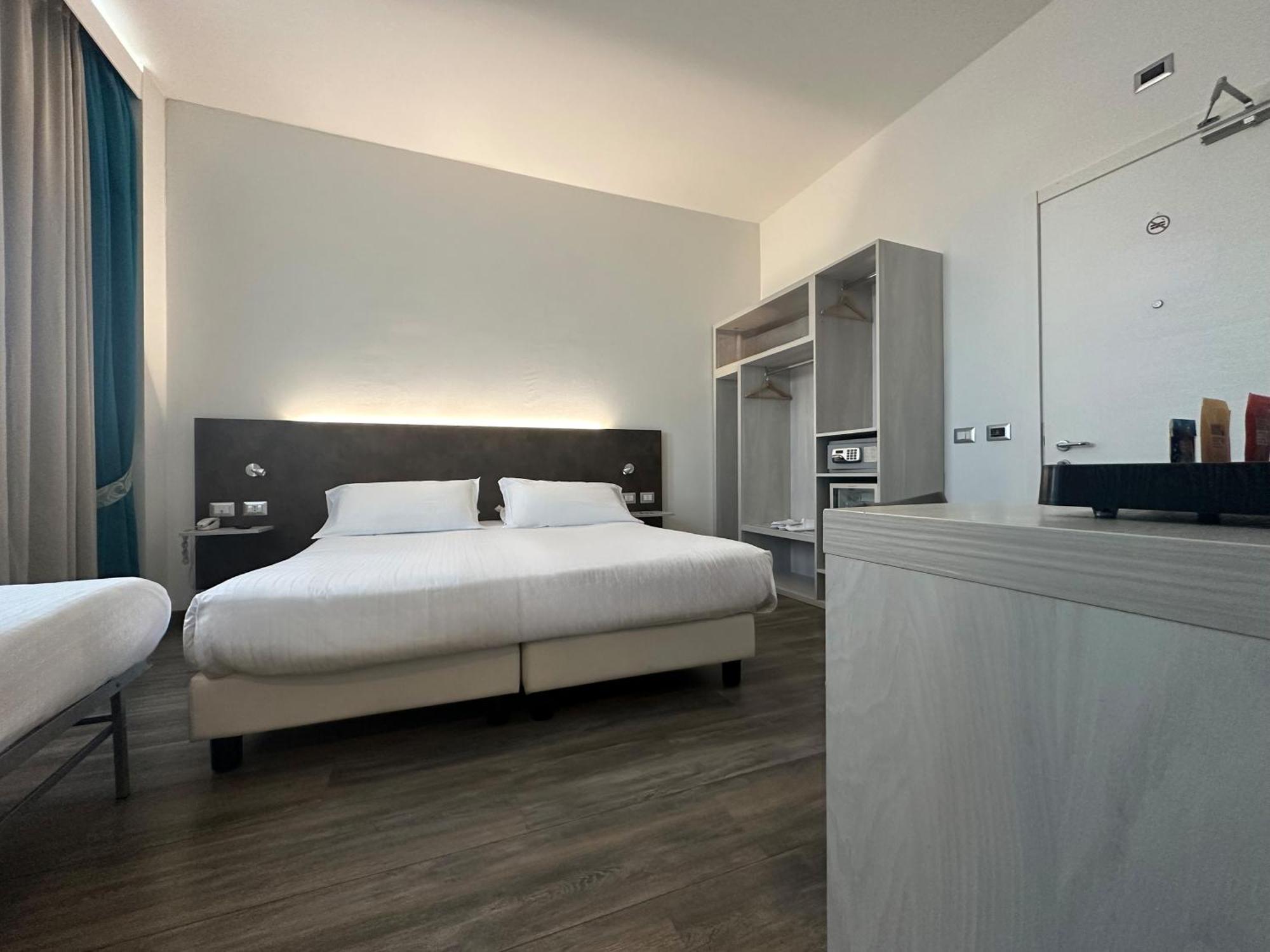Phi Hotel Milano Baranzate Extérieur photo