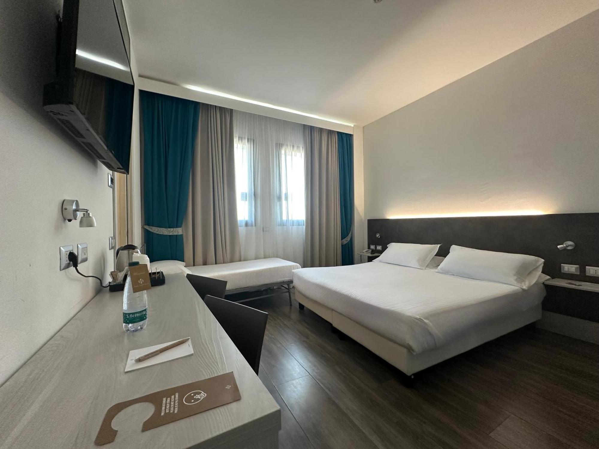 Phi Hotel Milano Baranzate Extérieur photo